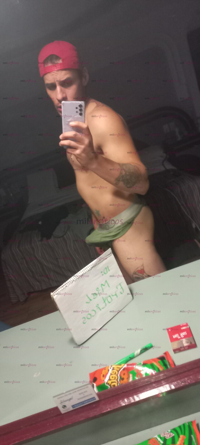 FOTOS DE GÜERO NALGON , MULTI POSICIONES, ACCESIBLE, DE MENTE ABIERTA.