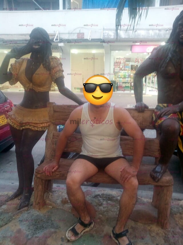 FOTOS DE VETERANO DOTADO ETERO SERVICIO A MUJERES FANTASÍAS TRÍO PAREJAS CUCKOLD