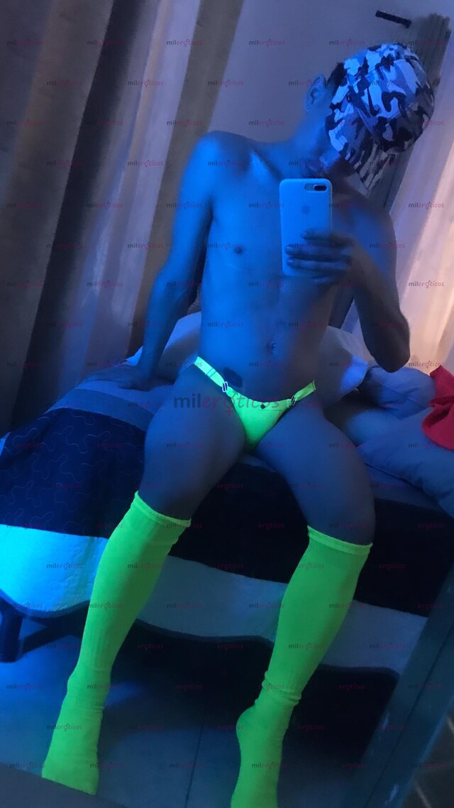 FOTOS DE FLACO EDUCADO SERIO Y GOLOSO DISPUESTO PARA TI