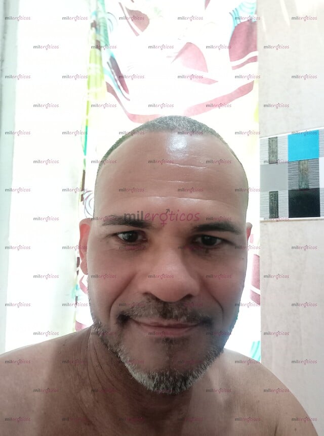 FOTOS DE MADURO VERGON VERSÁTIL, CON GANAS DE HACERTE SENTIR MUCHO PLACER ARDIENTE Y FOGO