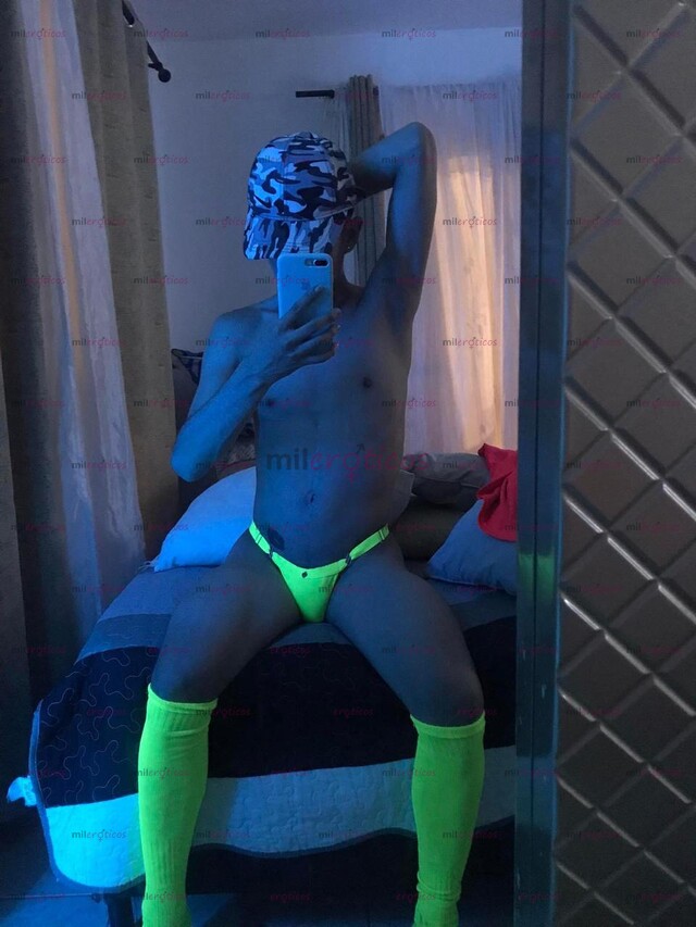 FOTOS DE FLACO EDUCADO SERIO Y GOLOSO DISPUESTO PARA TI