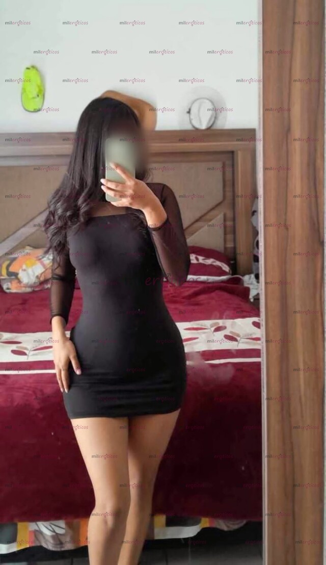 FOTOS DE APRIETAME,LAMEME Y BESAME LO QUE TÚ QUIERAS MI AMOR