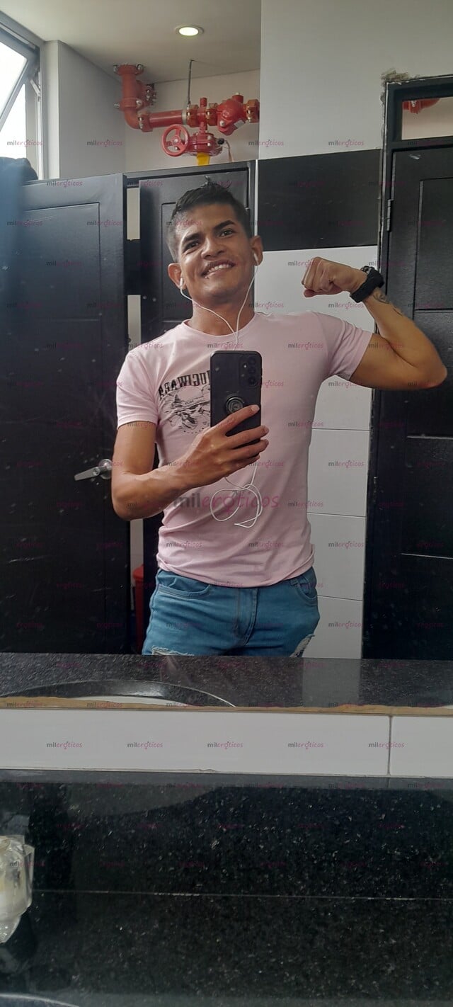 FOTOS DE VERSÁTIL CALIENTE JUEGO LOS DOS ROLES DE PASIVO Y ACTIVO