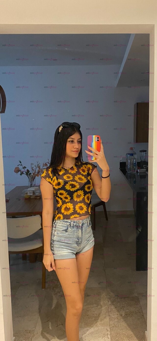 FOTOS DE PASA UN RATO INOLVIDABLE A MI LADO SOY UNA CHICA DISCRETA