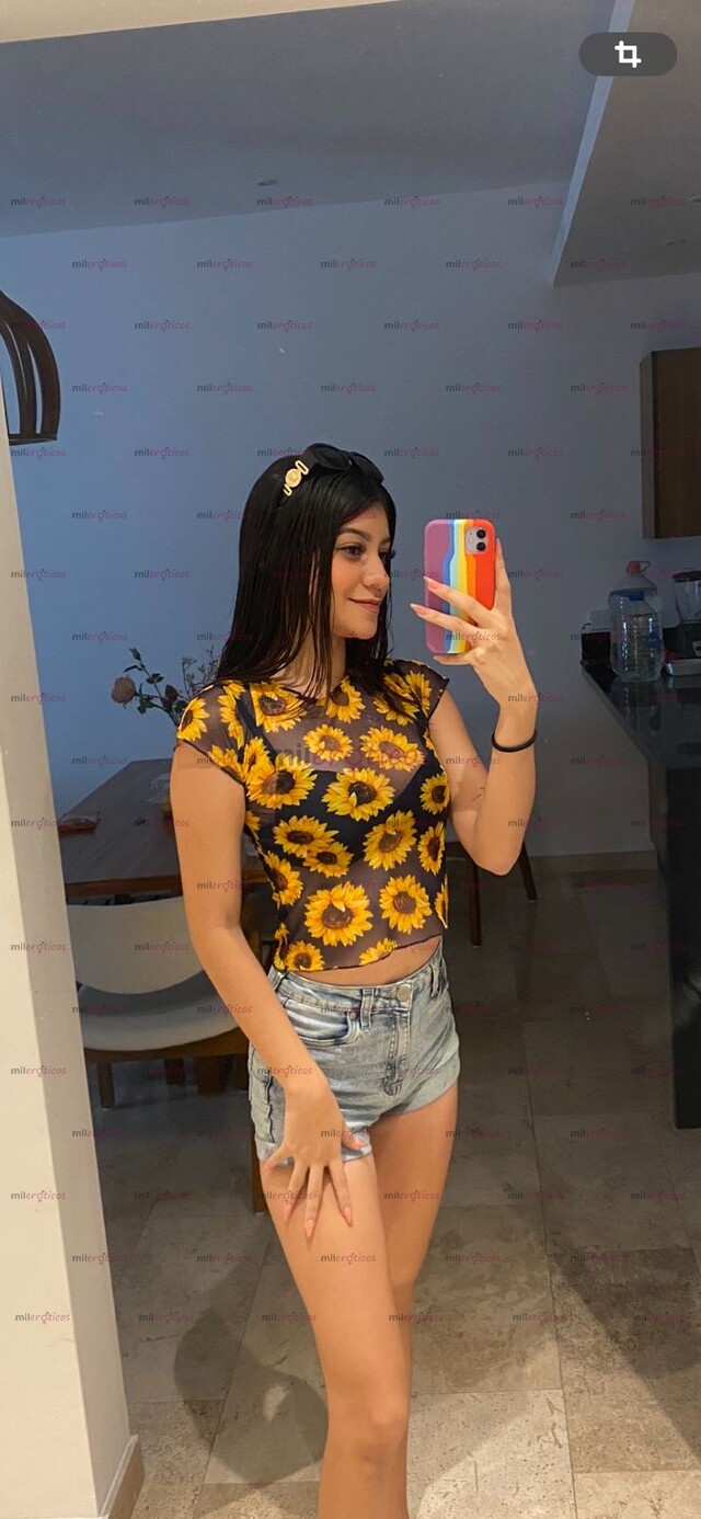 FOTOS DE PASA UN RATO INOLVIDABLE A MI LADO SOY UNA CHICA DISCRETA