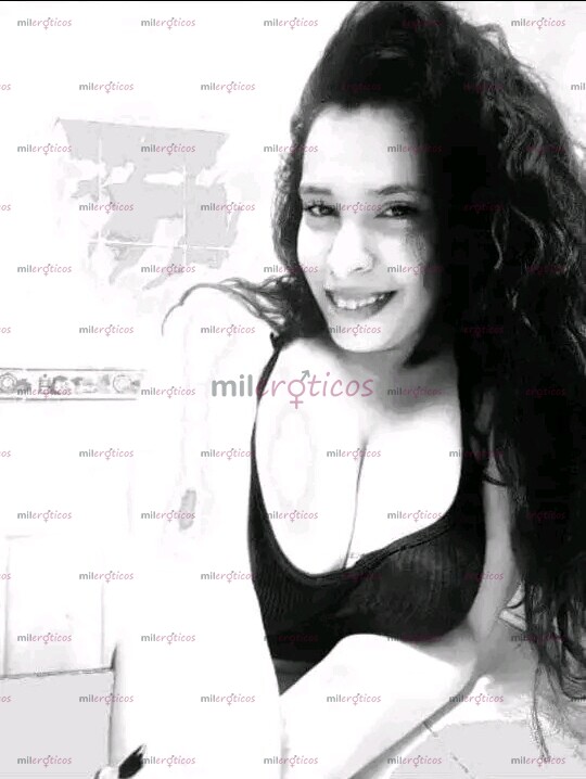 FOTOS DE TU MORENA RICA ANDREA MUY DESCOMPLICADA...