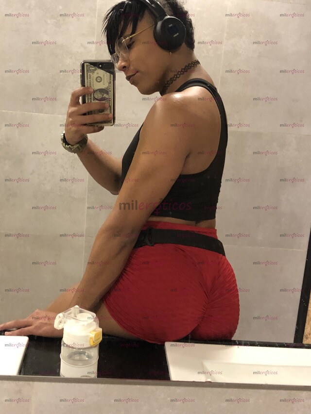 FOTOS DE MORENIT CULON , MUY CALIENTE, ESPECIALISTA EN MAMAR VERGAS Y SACAR LECHITA