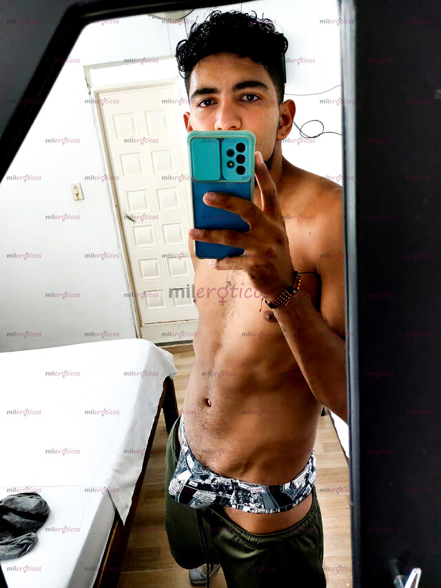 FOTOS DE JOVEN MORENO DISPONIBLE PARA COMPLACERTE