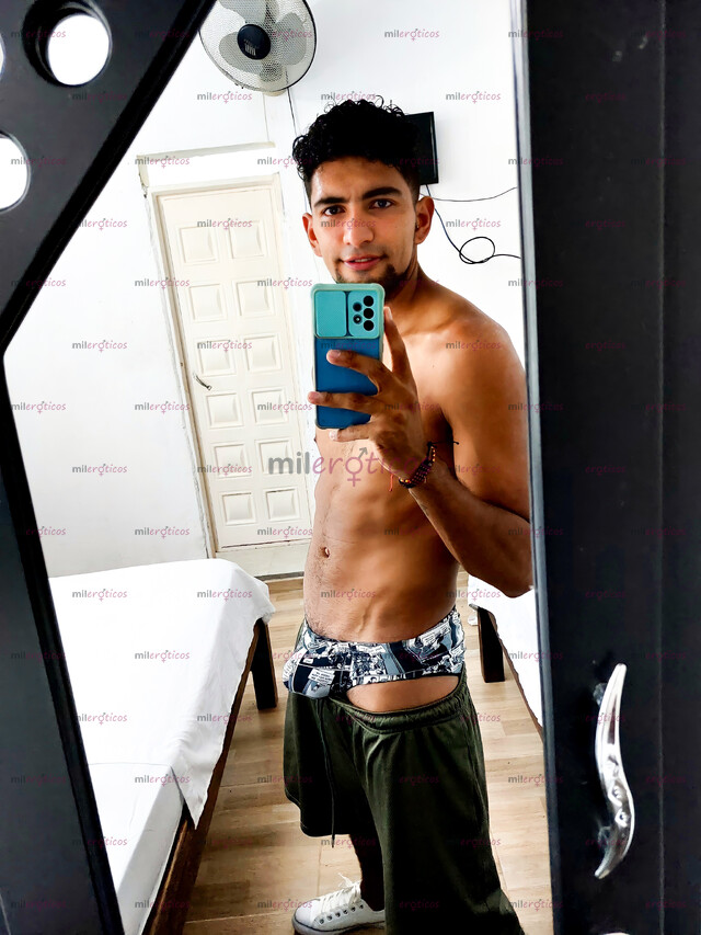 FOTOS DE JOVEN MORENO DISPONIBLE PARA COMPLACERTE
