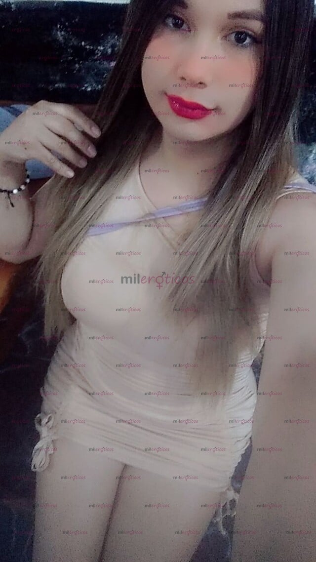 FOTOS DE HERMOSA POLLITA FEMENINA PARA TU SERVICIO CON SITIO PRIVADO.