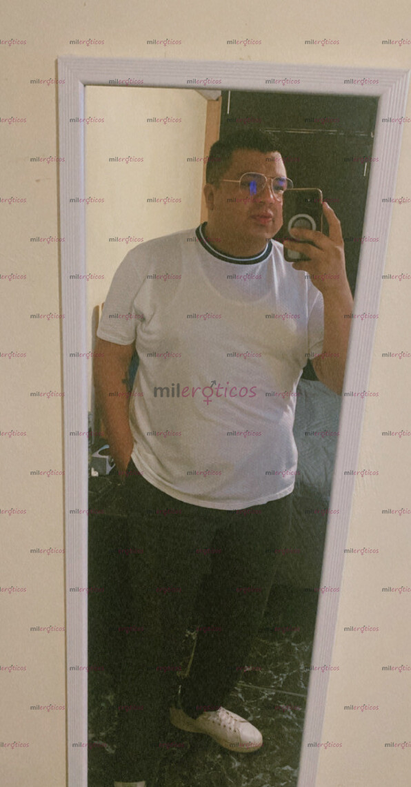 FOTOS DE CHAVO INTER CACHONDO Y CON MUCHA VAMOS A CONOCERNOS