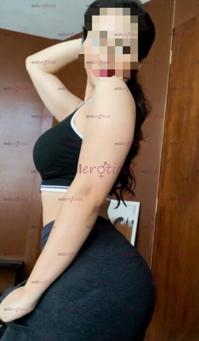 FOTOS DE AMAIRANY FLAQUITA TALLA 3 CABELLO CHINO 18 AÑITOS 1ERA VEZ EN SALTILLO COAHU