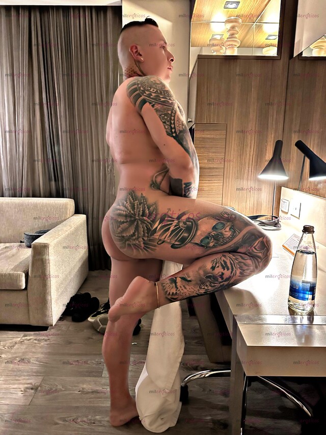 FOTOS DE DISPONIBLE A DOMICILIO O EN MI SITIO 24 HORAS VERSÁTIL CONOCEME