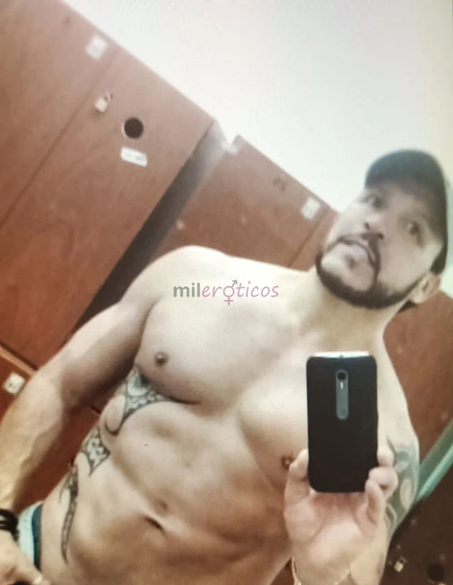 Hombre machote cumplidor de todo lo que quieras educado tema de conversacion agradable compania no dudes en contactarme espero con ansias conocernos y...