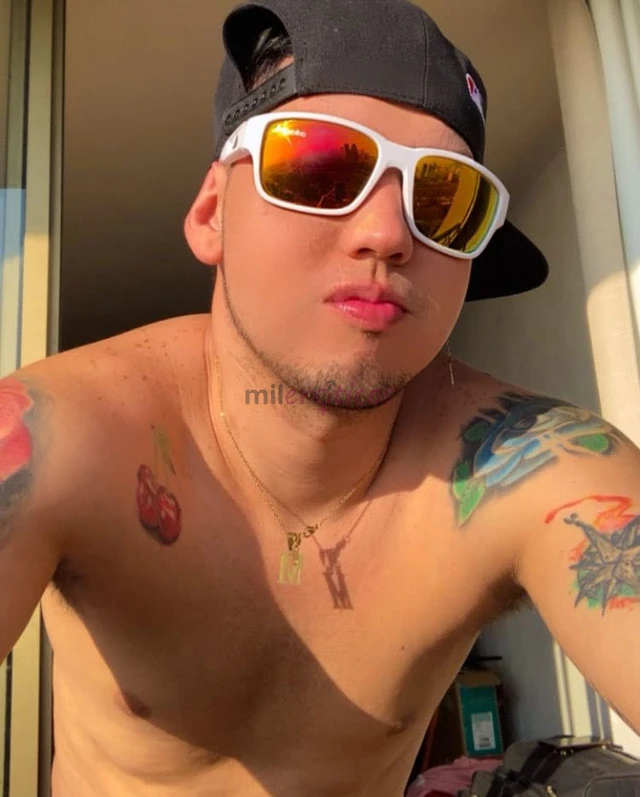 Chamo amp varonil serio discreto disponible 24 7 buena verga buen trato morboso con lugar o en tu domicilio cumplo fantasias fisting masajes relajante...