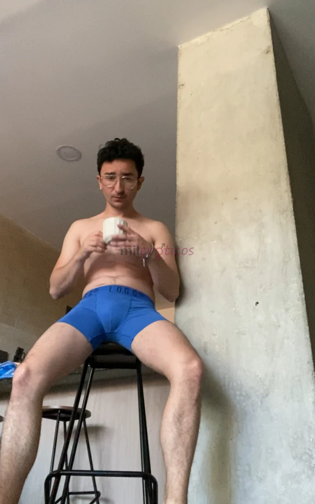 Hago salidas con tarifa especial me encuentro en la ciudad de santiago y estoy dispuesto a cumplir tus fantasias con total disposicion con mente abier...