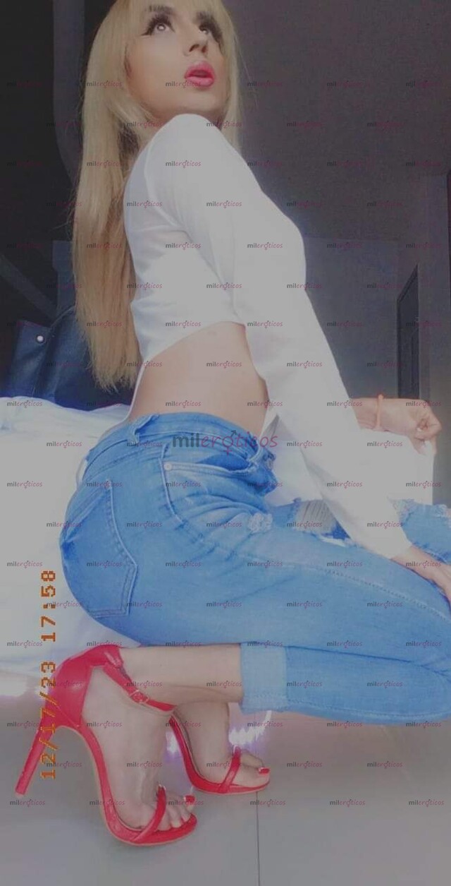 FOTOS DE KENZY PRINCESA RUBIA CON LA MEJOR ACTITUD Y ATENCIÓN