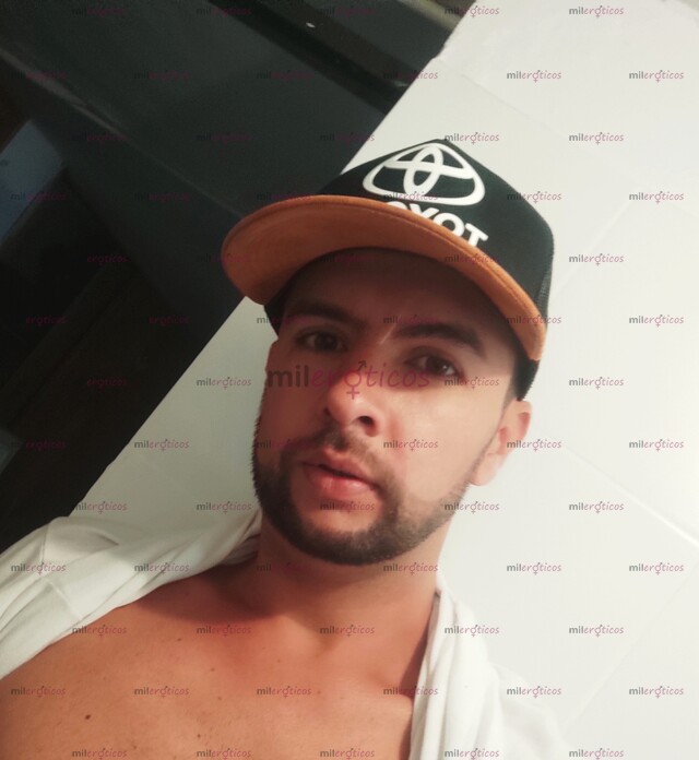 FOTOS DE SEBASTIÁN POLLOS DISPONIBLE LLAMA YA 3233156447