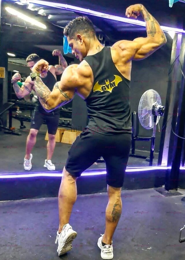 FOTOS DE MACHO ESPALDON UN CUERPAZO LOCO, TE FASCINARÉ