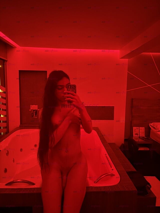 FOTOS DE HERMOSA TRANS FEMENINA CUERPO 100% NATURAL