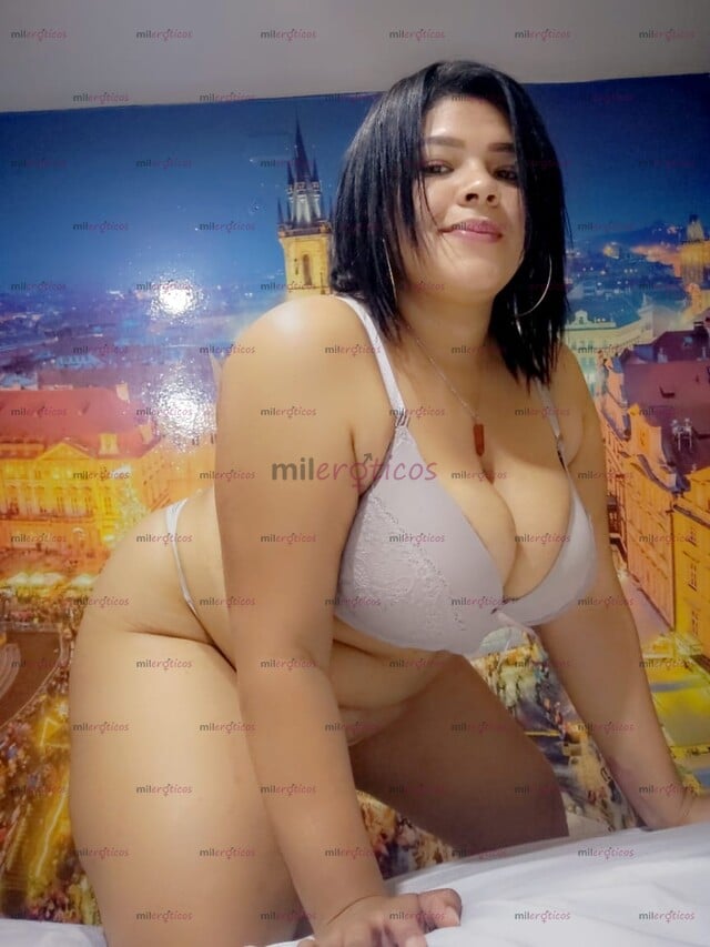 FOTOS DE IVANNA TETONA FOGOSA DE LINDO ROSTRO. VEN Y DELEITATE CON MIS TETAS ENORMES