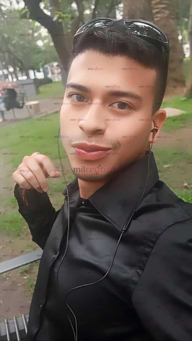 FOTOS DE VENEZOLANO CALIENTE, PASIVO Y VERGON! COMPLACIENTE.