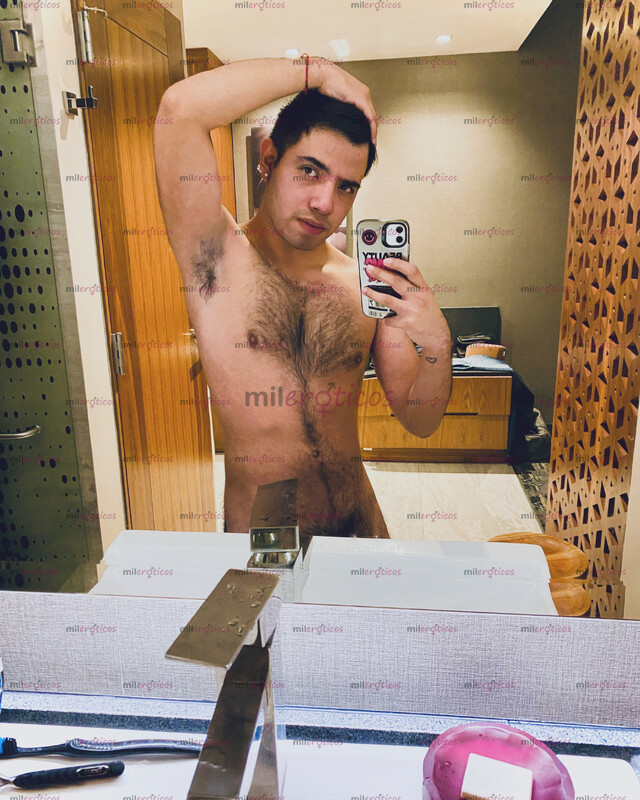 FOTOS DE TWINK UNIVERSITARIO CACHONDO DISPONIBLE PARA TI