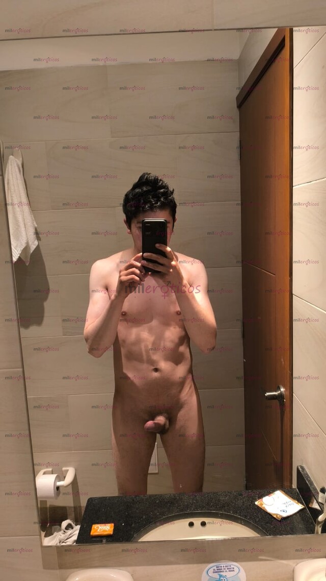 FOTOS DE HOMBRE COMPLACIENTE QUIERE BRINDARTE DE UN DELICIOSO MASAJE Y UNA DELICIDISFRUTA