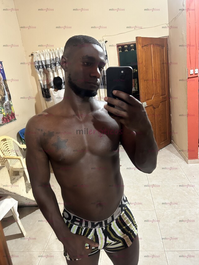 FOTOS DE NEGRO CON GANAS DE DAR BUENA VERGA MUY ACTIVO