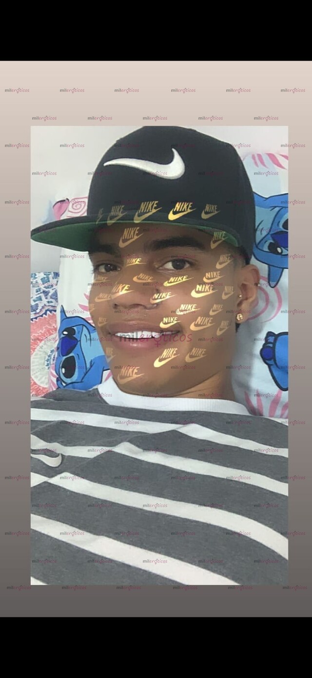 FOTOS DE HOLA MIS AMORES SOY YEREMI ESTOY DISPUESTO AH COMPLACERLOS