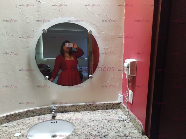 FOTOS DE CHICA FIESTERA Y COMPLACIENTE.... DISPONIBLE PARA ASER TU FANTASÍA REALIDAD..