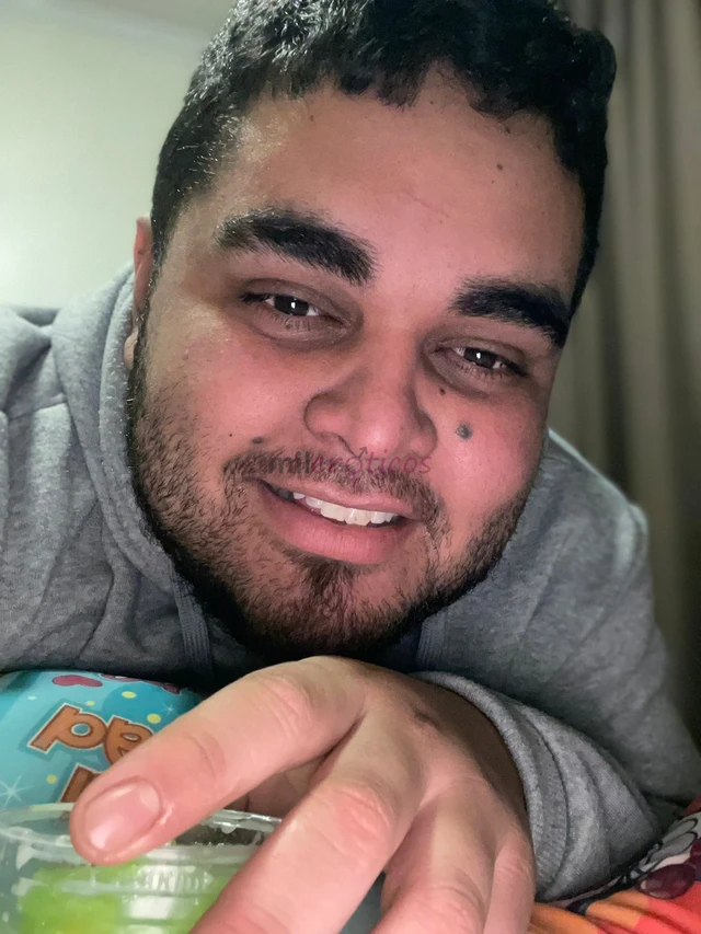 Hola mis amoressoy andres tengo 24 anos recien llegado a tu pais full morboso lecherofotos intimas al internotratos de noviosbesossexo horal fetichesd...