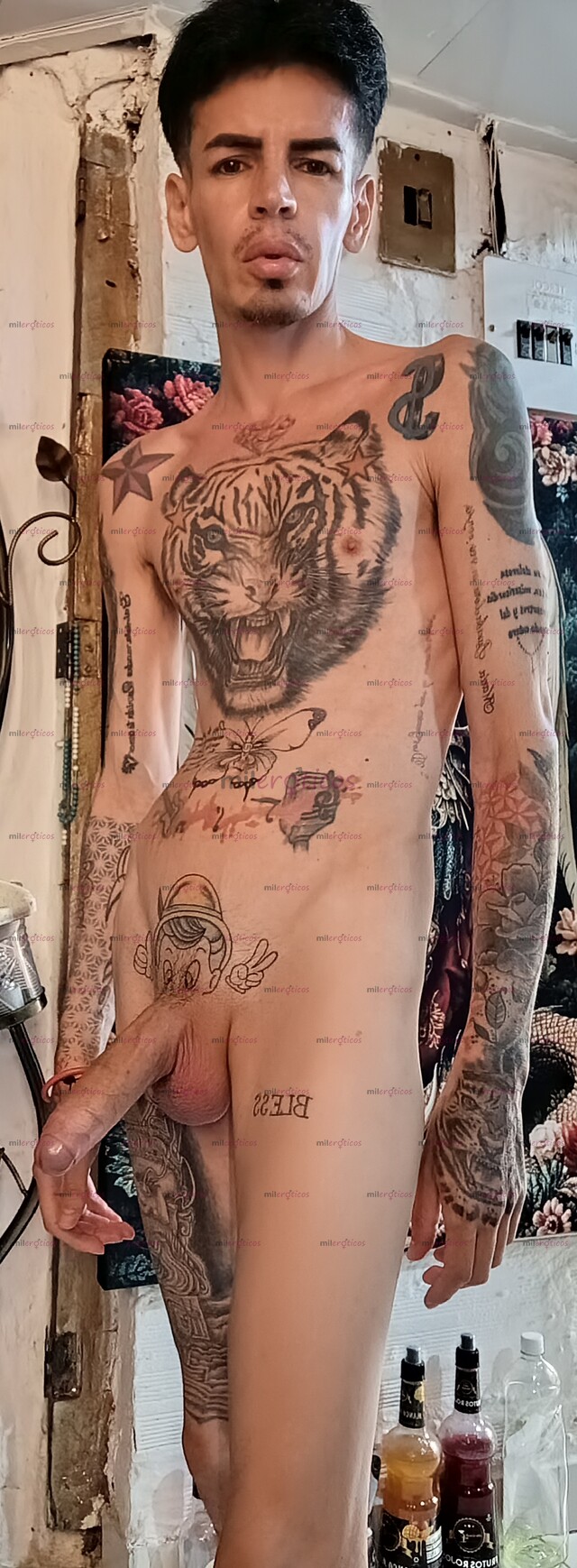 FOTOS DE FFLACO VERGON ACTIVO MORBOSO LECHERO Y FETICHERO