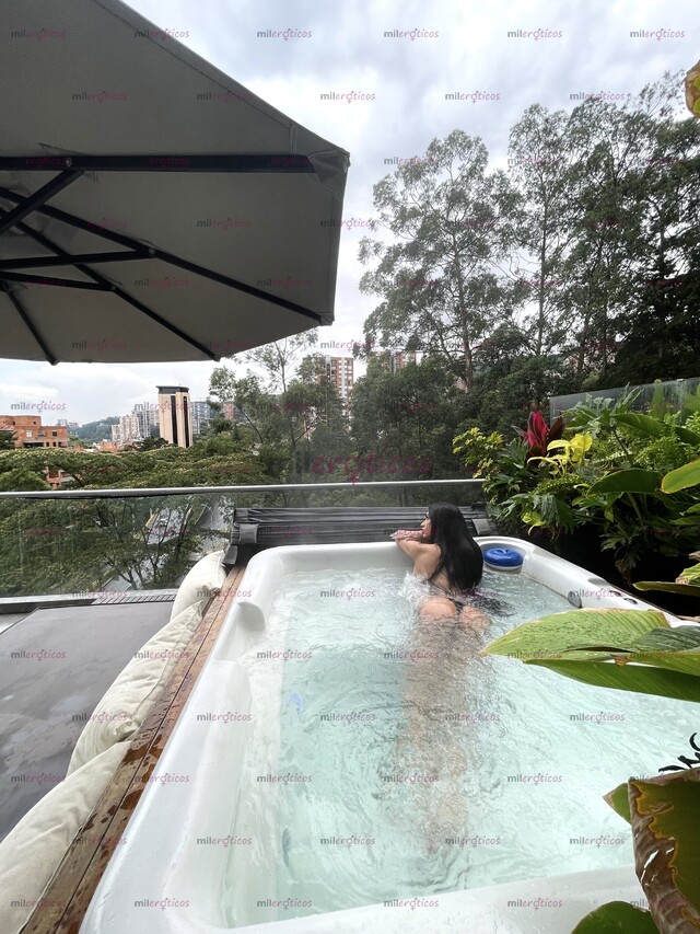 FOTOS DE HERMOSA JOVENCITA. CALIENTE Y BASTANTE COMPLACIENTE DISONIBLE YA ! !!!