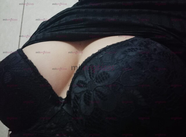 FOTOS DE PRIMERA VES EN TU CIUDAD...APRETADITA Y MUY SEXOXA
