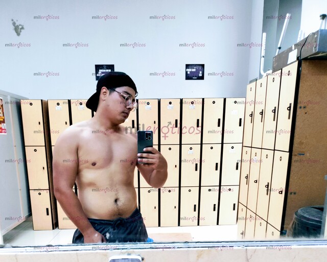 FOTOS DE JOVEN ATRACTIVO CON TEMA DE CONVERSACIÓN SE RENTA PARA ACOMPAÑARTE.