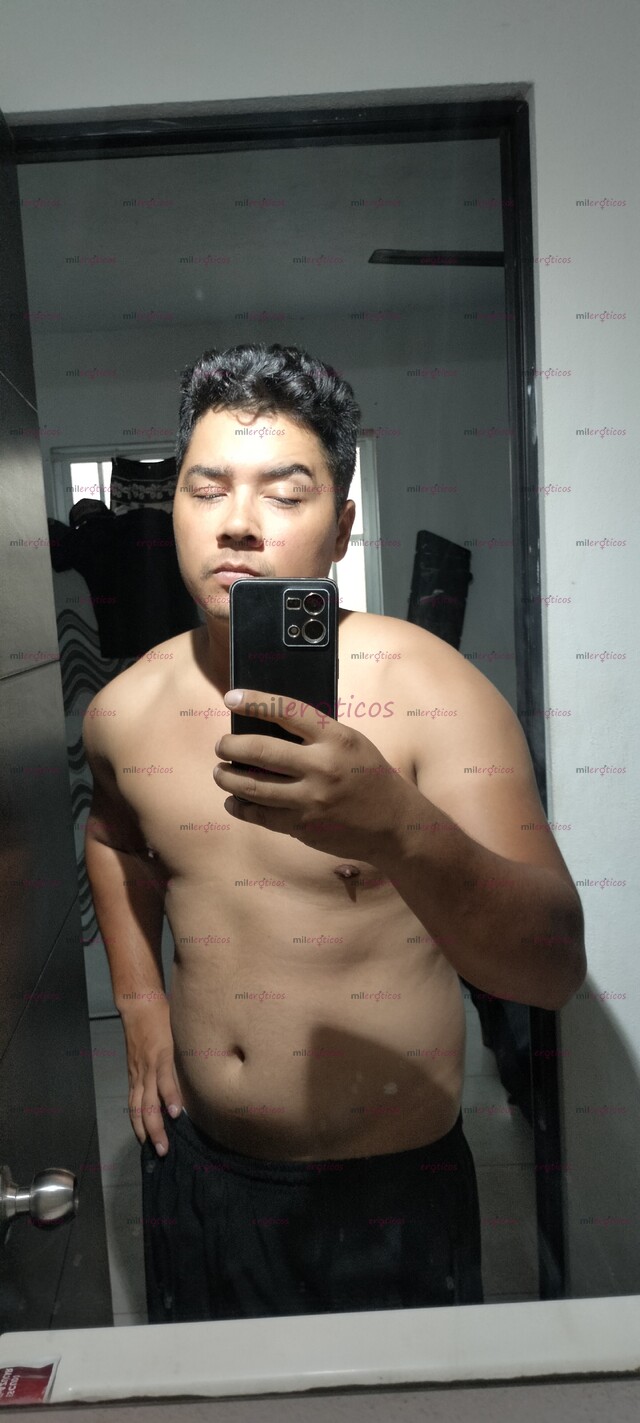 FOTOS DE JOVEN ATRACTIVO CON TEMA DE CONVERSACIÓN SE RENTA PARA ACOMPAÑARTE.