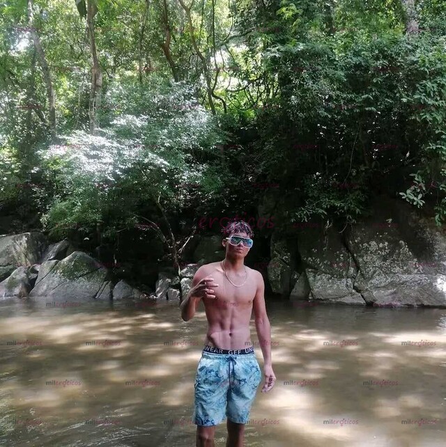 FOTOS DE , ACTIVO ,MUY RESERVADO MIDO 183 DE ALTURA..SERIO EN LO MÍO ,