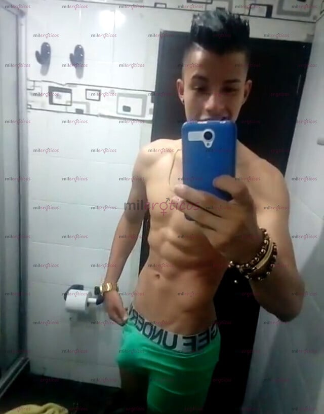 FOTOS DE SOY NUEVO EN LA CIUDAD, UN FLACO EXÓTICO DISPUESTO A COMPLACERTE. SOLO MUJERES