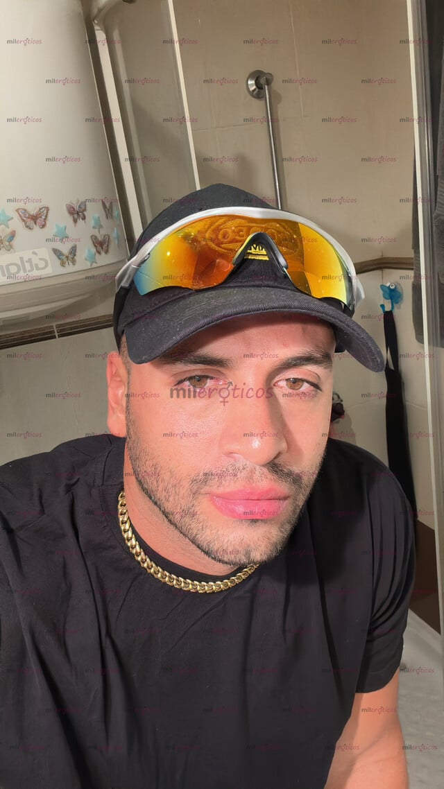 FOTOS DE CHICO GUAPO EXTRANJERO. ENGLISH OR ESPAÑOL SI BUSCAS BUENA COMPAÑÍA MAN