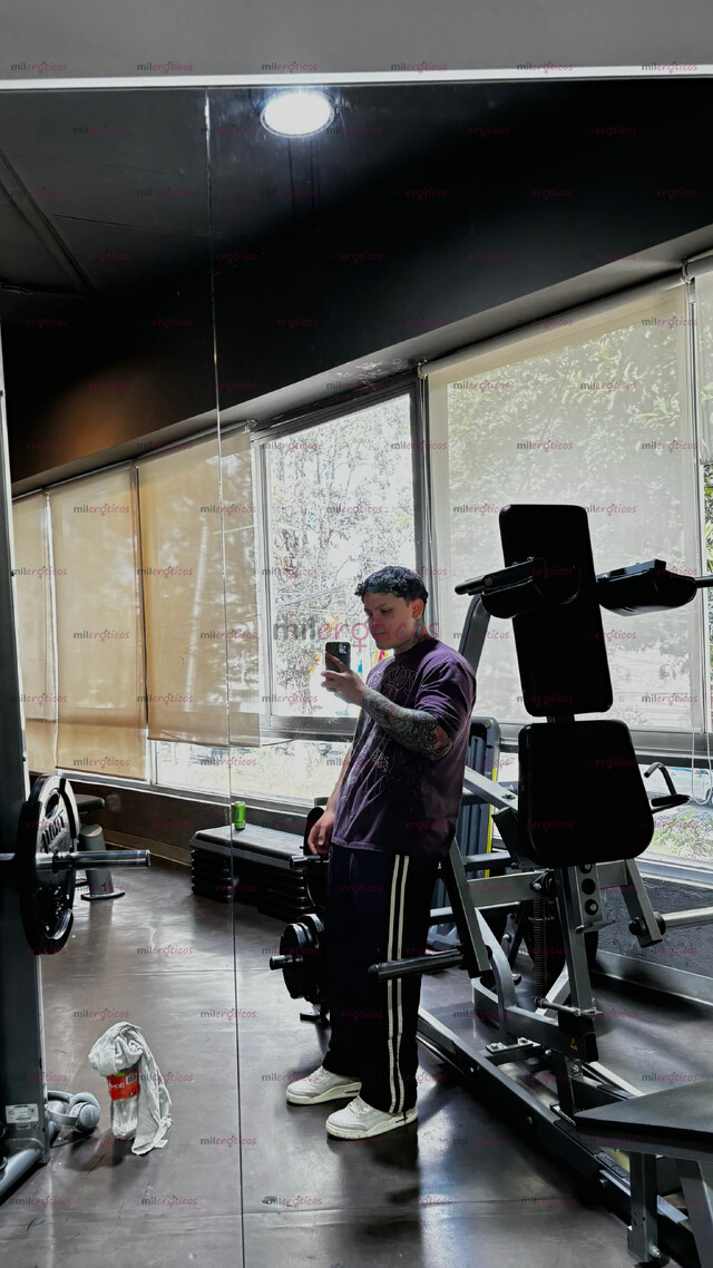 FOTOS DE PERFIL ABIERTO Y DISPUESTO. EXPERIMENTANDO NUEVOS AIRES