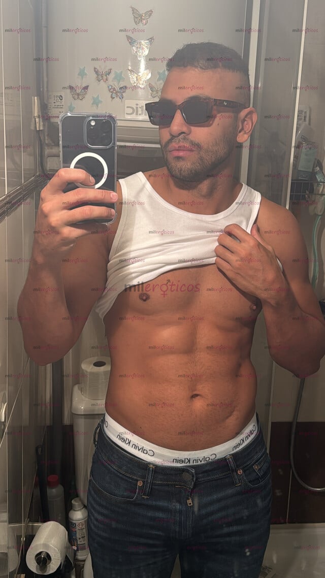 FOTOS DE CHICO GUAPO EXTRANJERO. ENGLISH OR ESPAÑOL SI BUSCAS BUENA COMPAÑÍA MAN