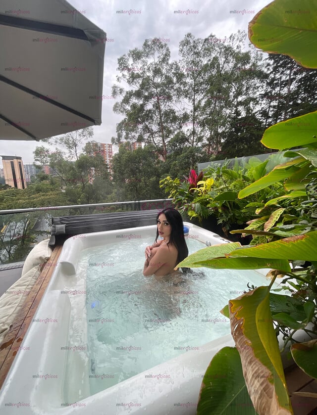 FOTOS DE HERMOSA PAISA DE PASO POR POCOS DÍAS . APARTAMENTO PRIVADO AL NORTE DE LA CIUDA!
