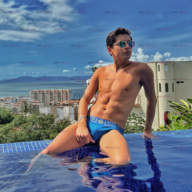 FOTOS DE VERGOTA DE 23CM. TWINK MORBOSO PROFESSIONAL SCORT & PORNSTAR.