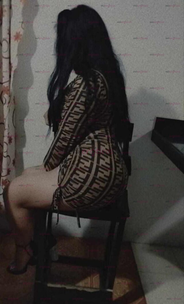 FOTOS DE IMAGÍNATE UN VESTIDO PEGADITO CON MI HILO QUE SE NOTE Y TU PUEDAS HACERLO DE LAD