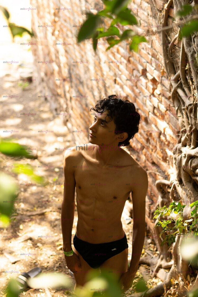 FOTOS DE CC CHICO TWINK, HIGIÉNICO CON SERVICIO DE MASAJES ERÓTICOS A TU DISPOSICIÓN