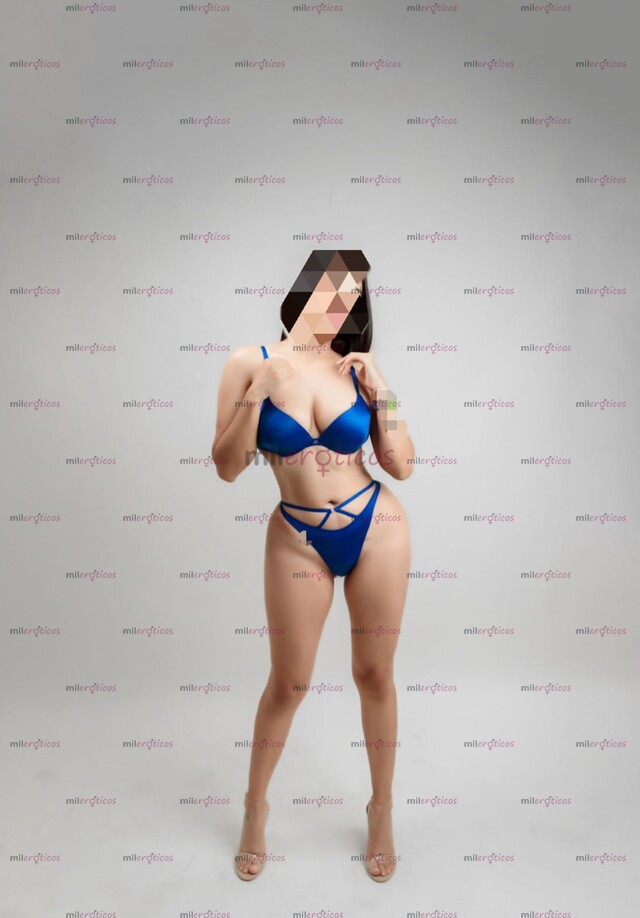 FOTOS DE SOFIA DELGADITA, BONITA, SEXY, 22 AÑOS !!