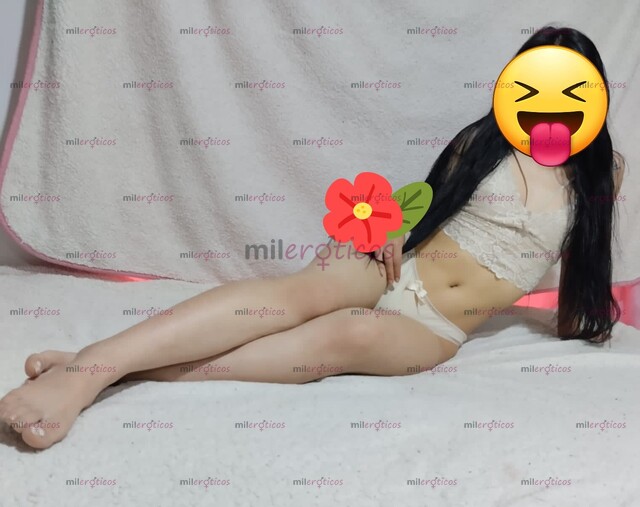 FOTOS DE PEQUEÑA FLACA CON CURVAS NATURALES Y HERMOSA