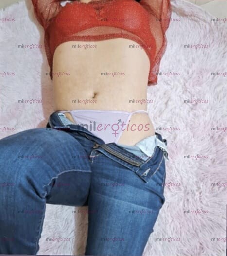 FOTOS DE LA ZORRITA MÁS CALIENTE Y PUTONA DEL CONDADO VEN A DISFRUTAR DE MI PUCHITA RICA