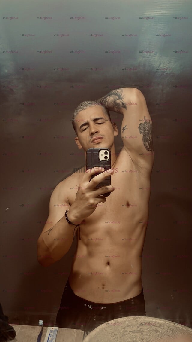 FOTOS DE MACHO DOMINANTE VERGON LECHERO PARA COMPLACERTE Y SATISFACER TUS FANTASÍAS